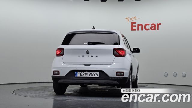 Hyundai Venue из Кореи Encar