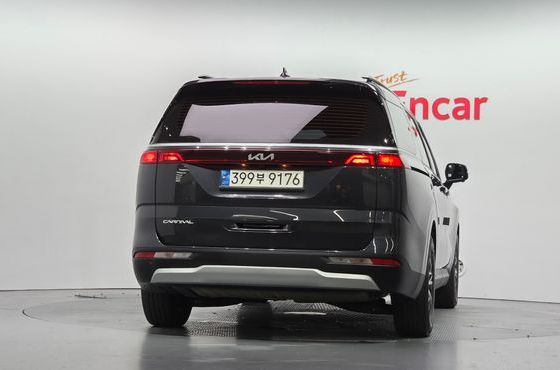 Kia Carnival Diesel 9-Seater Prestige — пробег 103 125 км — фото 4 из 5