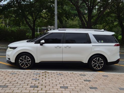 Kia Carnival Diesel 9-Seater Prestige — пробег 127 954 км — фото 3 из 5
