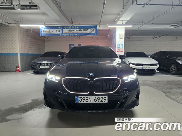 BMW 5-Series 520i M Sport — пробег 1 632 км — фото 1 из 5