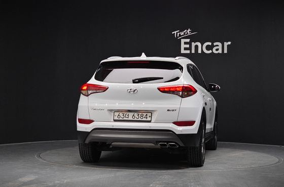 Hyundai Tucson Diesel 2.0 2WD Premium — пробег 135 414 км — фото 4 из 5