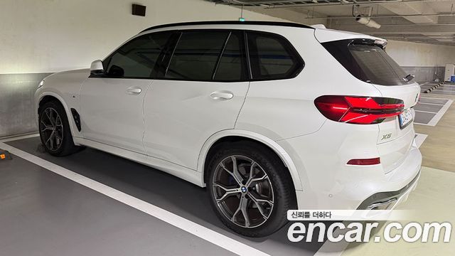BMW X5 xDrive 40i M Sport — пробег 11 517 км — фото 2 из 5