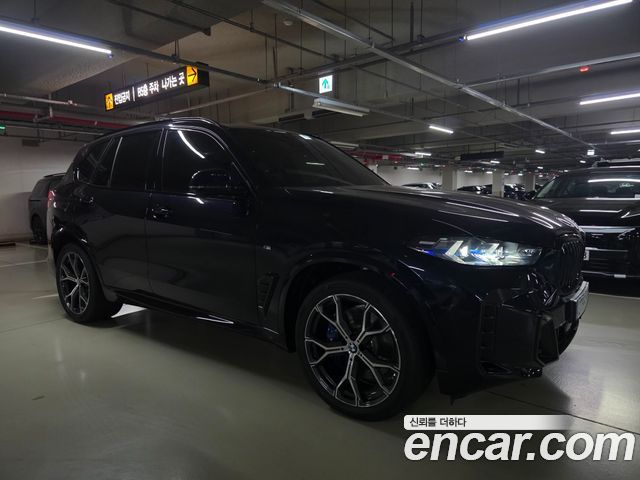 BMW X5 xDrive 40i M Sport — пробег 1 365 км — фото 2 из 5