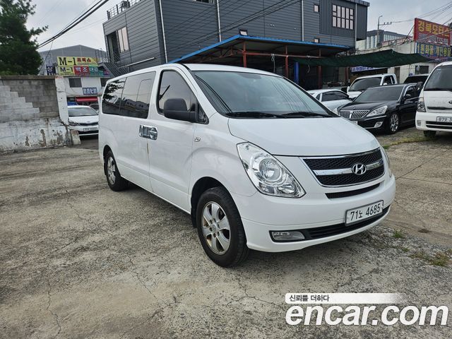 Hyundai Starex 4WD 12-Seater Wagon CVX Luxury — пробег 203 495 км — фото 1 из 5