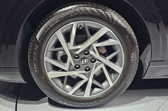 Hyundai Grandeur 2,5 Gasoline 2WD Premium — пробег 2 144 км — фото 5 из 5