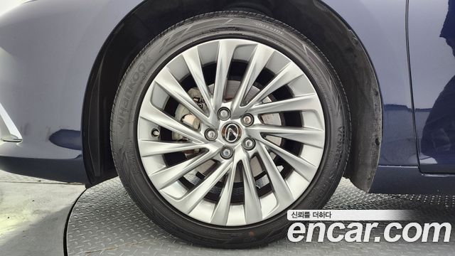 Lexus ES из Кореи Encar