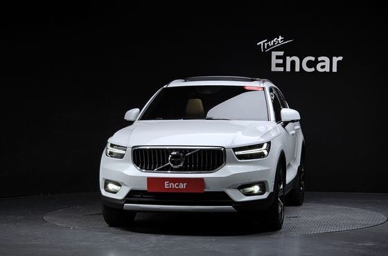 Volvo XC40 B4 Inscription — пробег 72 955 км — фото 3 из 5