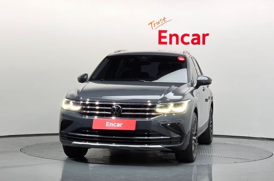 Volkswagen Tiguan 2.0 TDI Premium — пробег 67 867 км — фото 3 из 5