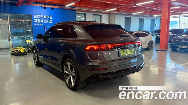 Audi Q8 55 TFSI Quattro Premium — пробег 41 950 км — фото 3 из 5