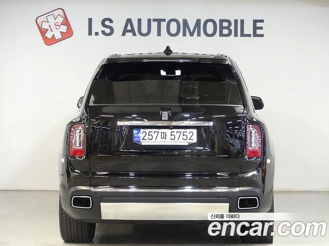 Rolls-Royce Cullinan 6.7 V12 — пробег 8 500 км — фото 3 из 5
