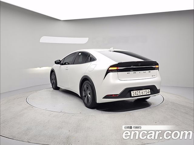 Toyota Prius из Кореи Encar