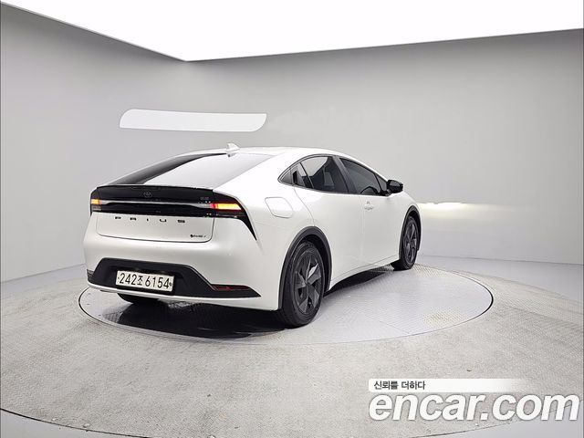 Toyota Prius из Кореи Encar