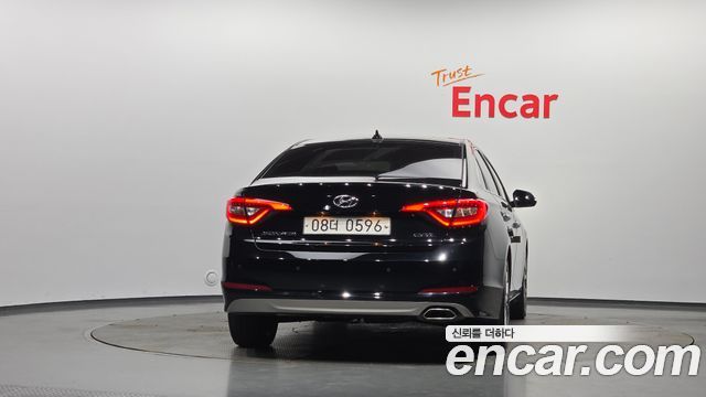 Hyundai Sonata 2.0 Smart Special — пробег 163 677 км — фото 4 из 5