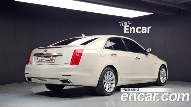 Cadillac CTS 2.0 Luxury — пробег 166 646 км — фото 2 из 5