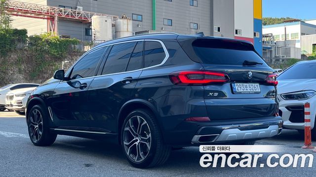 BMW X5 xDrive 40i xLine — пробег 46 454 км — фото 2 из 5