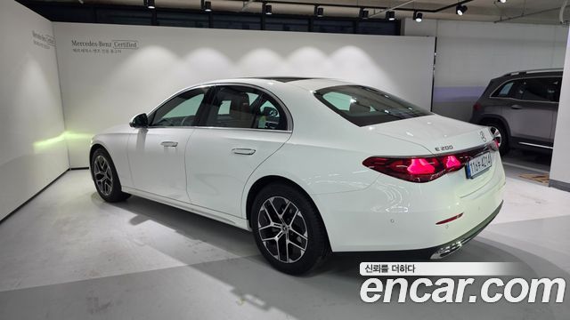 Mercedes-Benz E-Class из Кореи Encar
