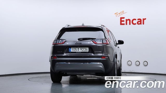 Jeep Cherokee из Кореи Encar