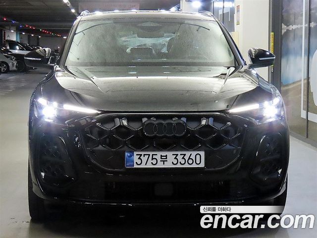 Audi Q5 45 TFSI Quattro S line — пробег 97 км — фото 2 из 5