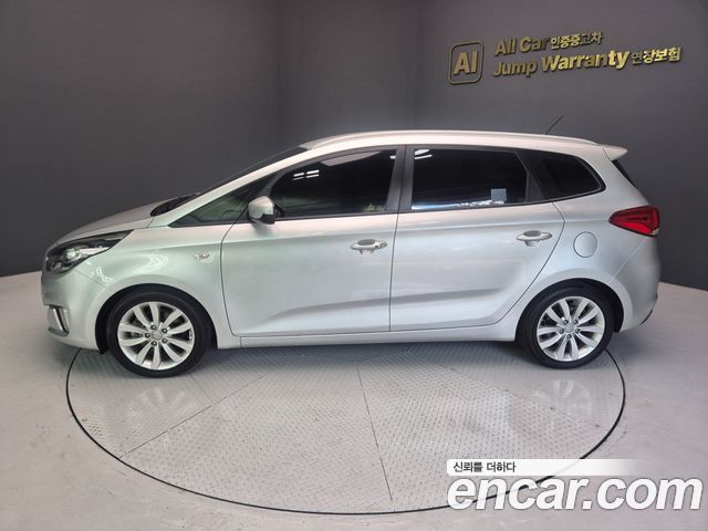 Kia Carens 2.0 LPi Prestige — пробег 136 000 км — фото 3 из 5