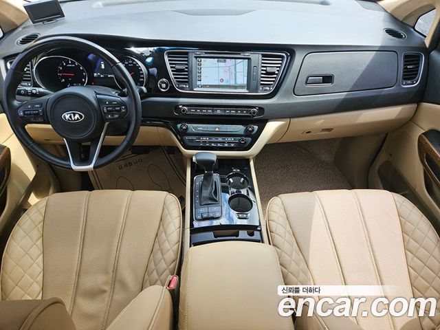 Kia Carnival из Кореи Encar