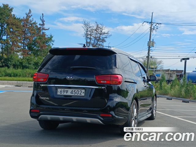 Kia Carnival 9-Seater Noblesse — пробег 184 778 км — фото 2 из 5
