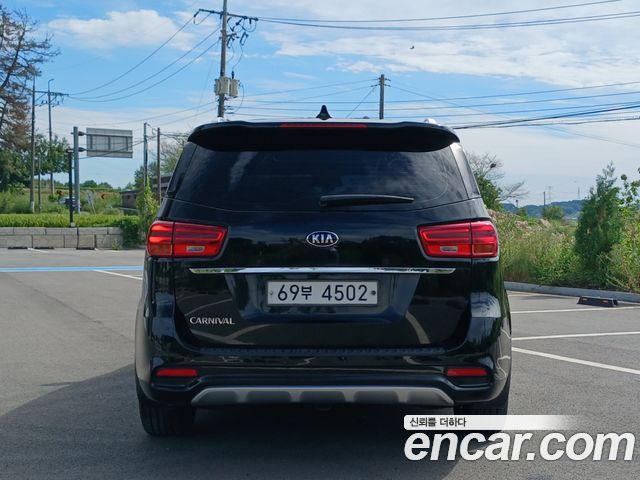 Kia Carnival 9-Seater Noblesse — пробег 184 778 км — фото 5 из 5