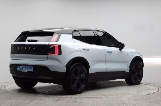 Volvo EX30 Performance Ultra — пробег 4 620 км — фото 4 из 5