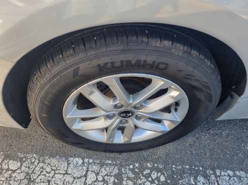 Kia K5 LPI Deluxe — пробег 201 900 км — фото 5 из 5