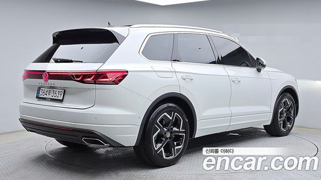Volkswagen Touareg 3.0 TDI Prestige — пробег 11 913 км — фото 2 из 5