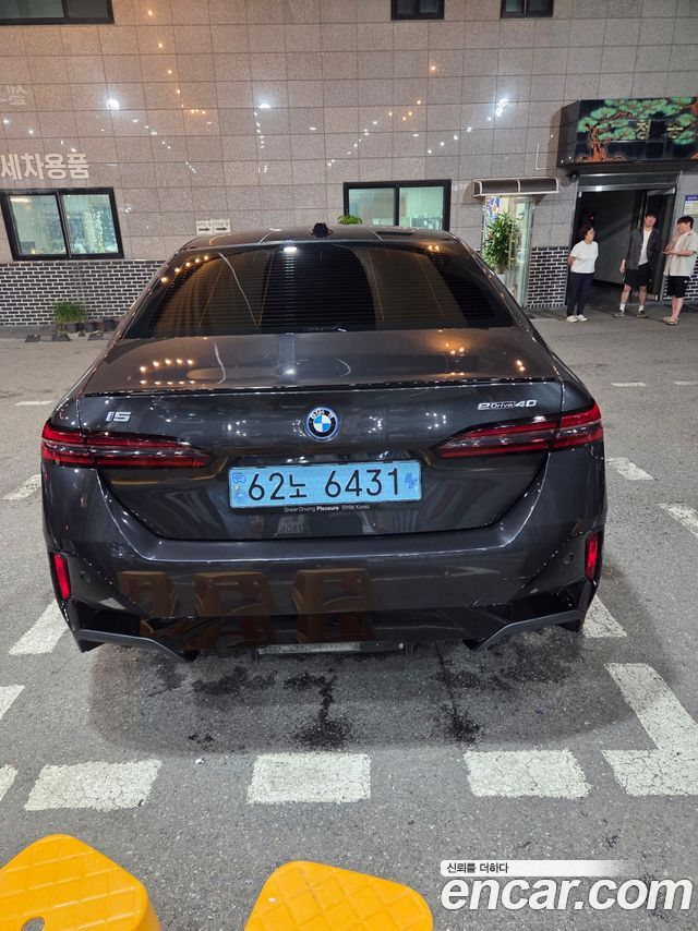 BMW i5 eDrive 40 M Sport Pro — пробег 104 000 км — фото 2 из 5