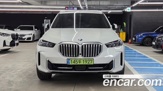 BMW X5 xDrive 40i xLine — пробег 11 250 км — фото 3 из 5