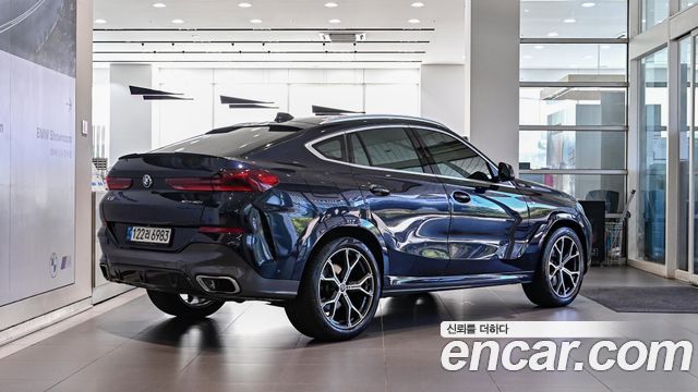 BMW X6 xDrive40i M Sport — пробег 86 080 км — фото 4 из 5