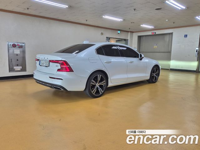 Volvo S60 B5 Inscription — пробег 35 243 км — фото 2 из 5