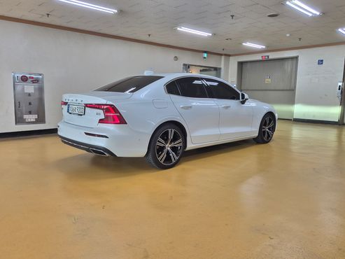 Volvo S60 B5 Inscription — пробег 35 243 км — фото 2 из 5