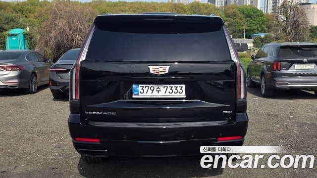 Cadillac Escalade 6.2 ESV ESV Sports Platinum — пробег 3 924 км — фото 2 из 5
