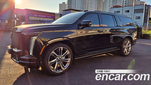 Cadillac Escalade 6.2 ESV ESV Sports Platinum — пробег 3 924 км — фото 4 из 5