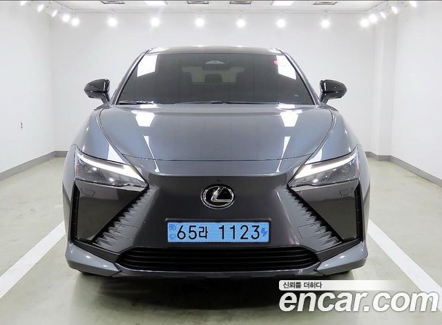 Lexus RZ Luxury — пробег 44 500 км — фото 3 из 5