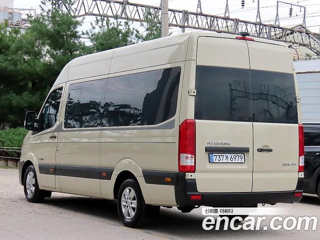 Hyundai Solati 15-seater Luxury — пробег 158 897 км — фото 3 из 5