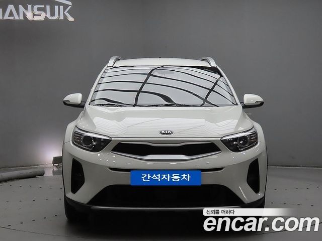 Kia Stonic из Кореи Encar