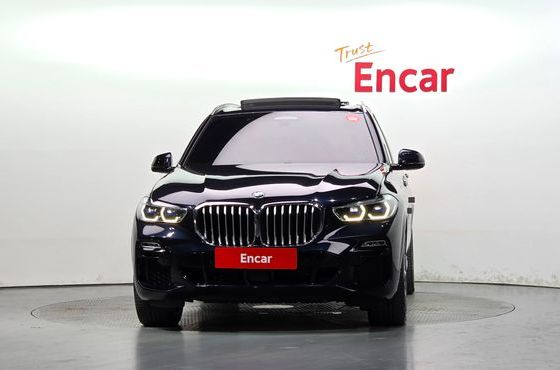 BMW X5 xDrive 45e M Sport — пробег 79 048 км — фото 3 из 5