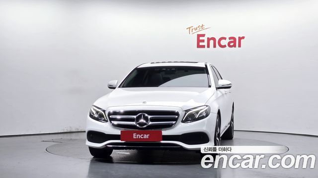 Mercedes-Benz E-Class из Кореи Encar