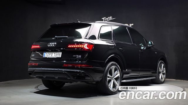 Audi Q7 55 TFSI Quattro Premium — пробег 54 543 км — фото 2 из 5