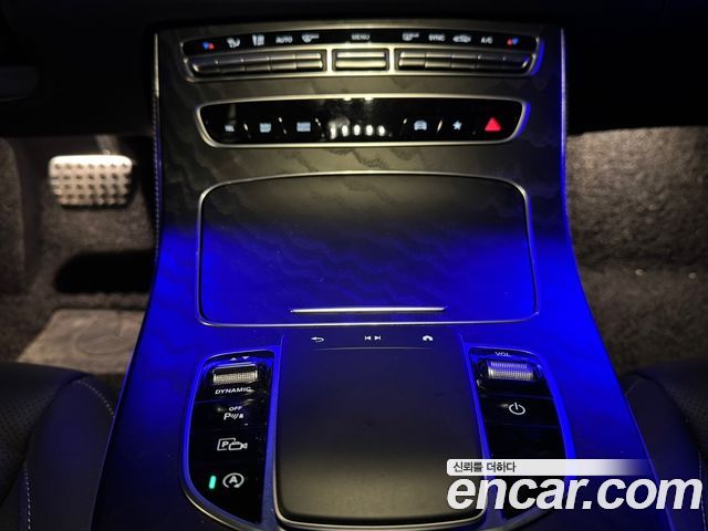 Mercedes-Benz E-Class E220d 4MATIC AMG Line — пробег 34 000 км — фото 2 из 5