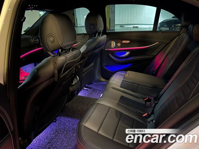 Mercedes-Benz E-Class E220d 4MATIC AMG Line — пробег 34 000 км — фото 4 из 5