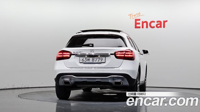 Mercedes-Benz GLA-Class из Кореи Encar