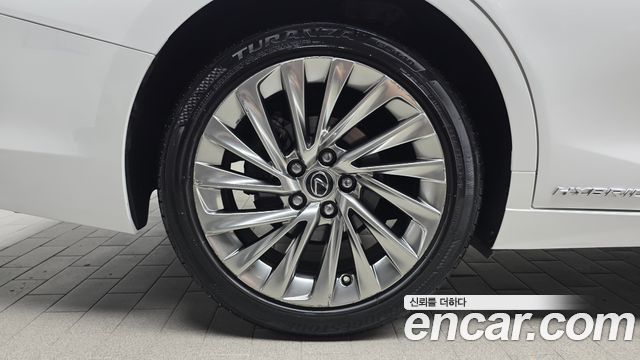 Lexus ES Luxury Plus — пробег 116 205 км — фото 5 из 5