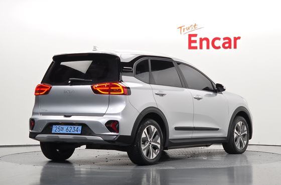 Kia Niro Air — пробег 73 153 км — фото 2 из 5