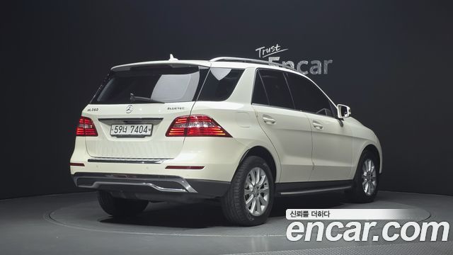 Mercedes-Benz M-class ML250 BlueTEC 4MATIC — пробег 186 561 км — фото 2 из 5