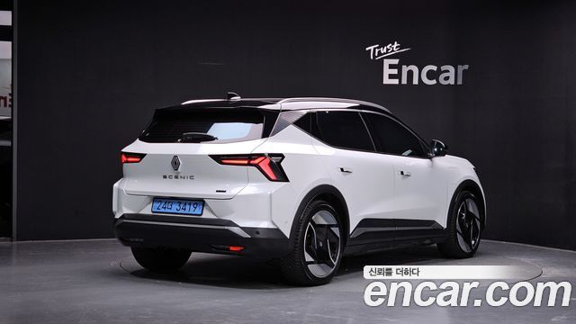 Renault (Samsung) Scenic Iconic — пробег 15 019 км — фото 2 из 5