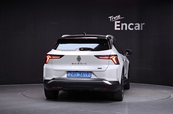 Renault (Samsung) Scenic Iconic — пробег 15 019 км — фото 4 из 5